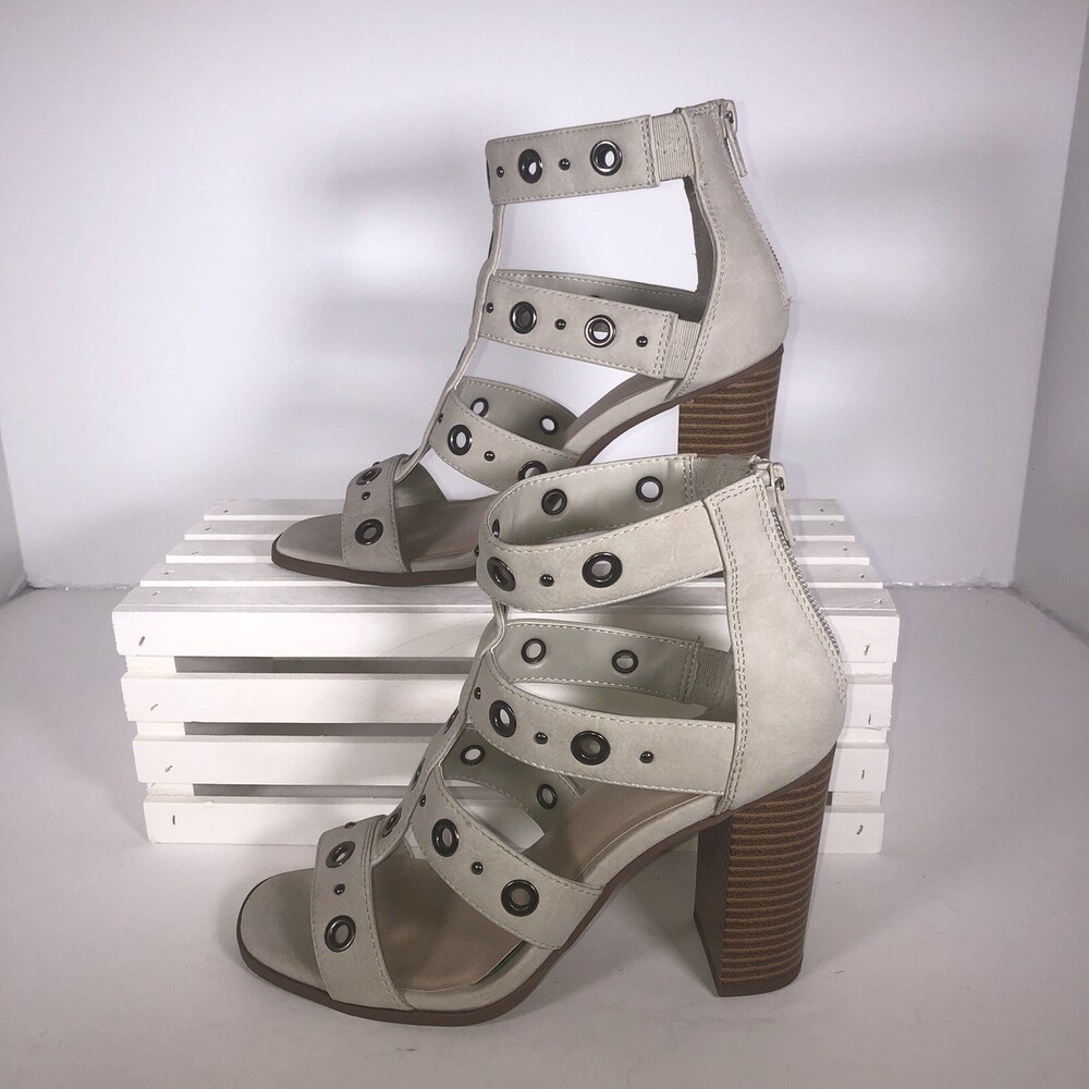 Simply Vera By Vera Wang Heels Size 6M Off White - Picture 2 of 6